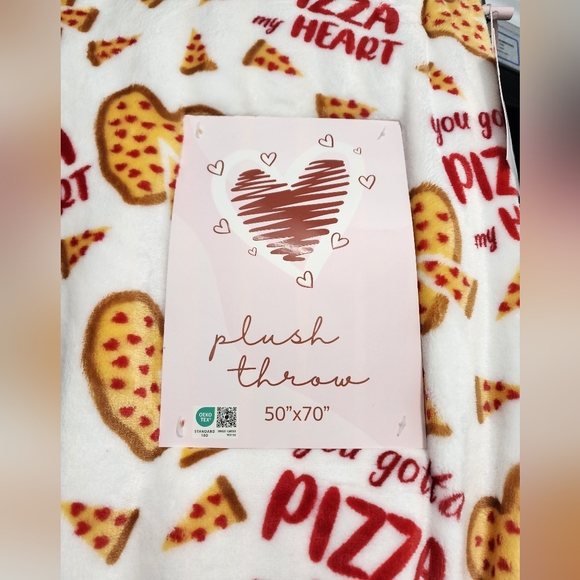 Other - Pizza Valentines day throw